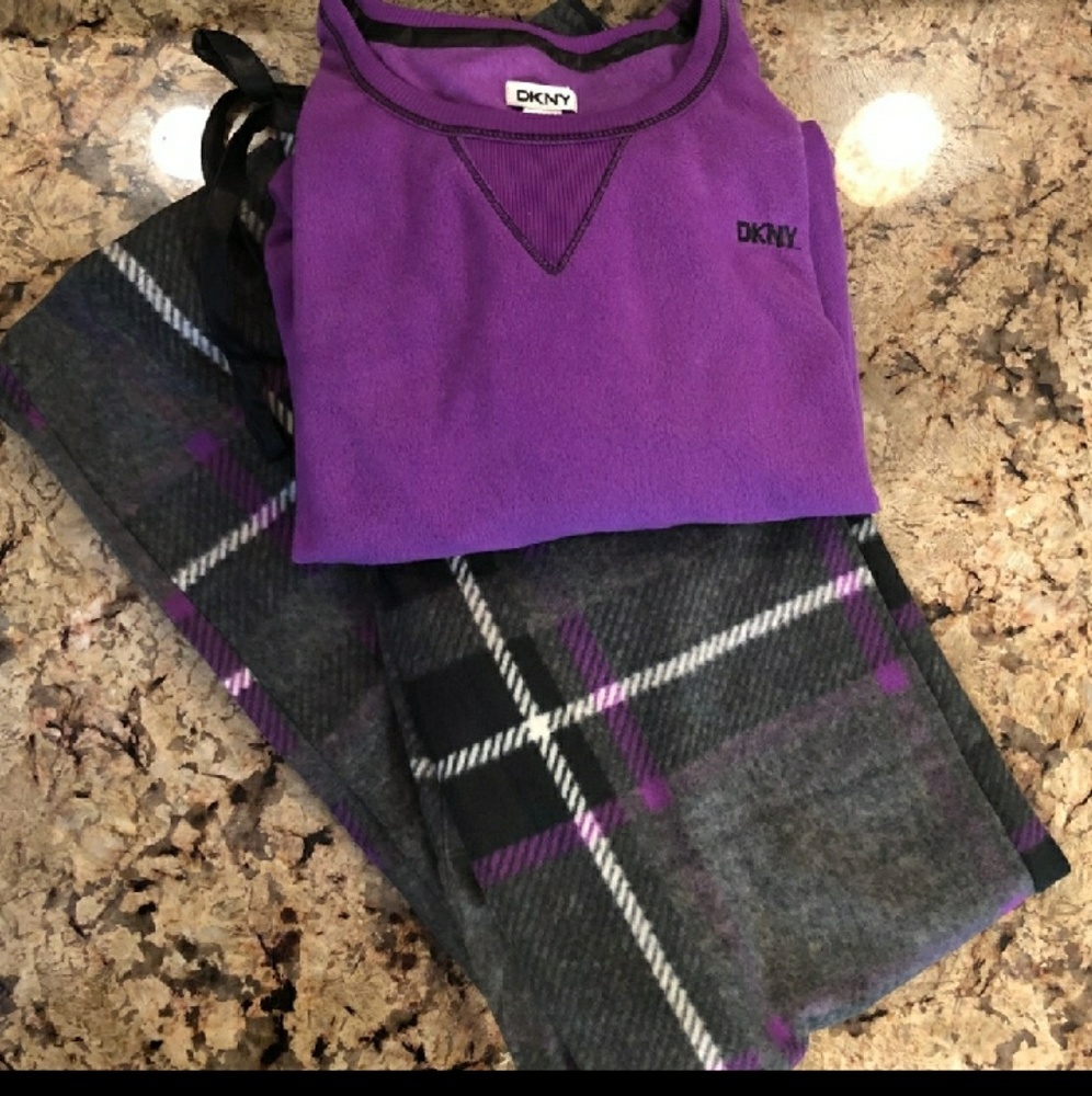 Dkny pj sets